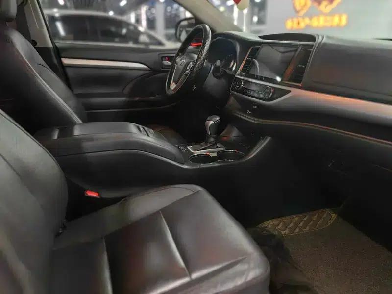 2017 Highlander 2.0T AWD Luxury 7-seater — миниатюра 6