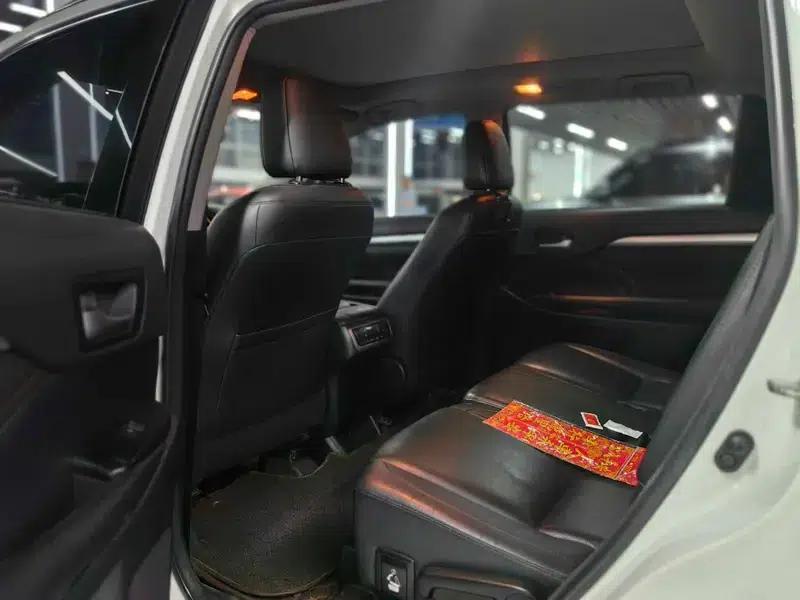 2017 Highlander 2.0T AWD Luxury 7-seater — миниатюра 9