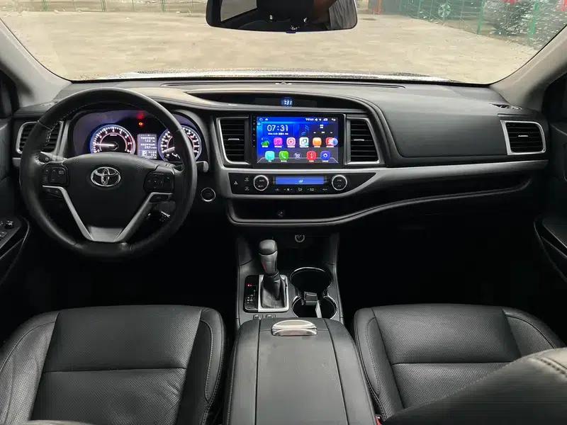 2017 Highlander 2.0T AWD Luxury 7-seater — миниатюра 6