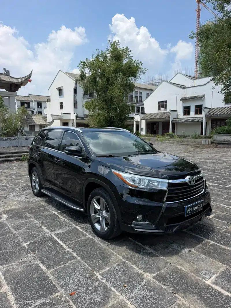 2015 Highlander 2.0T AWD Luxury 7-seater — миниатюра 3