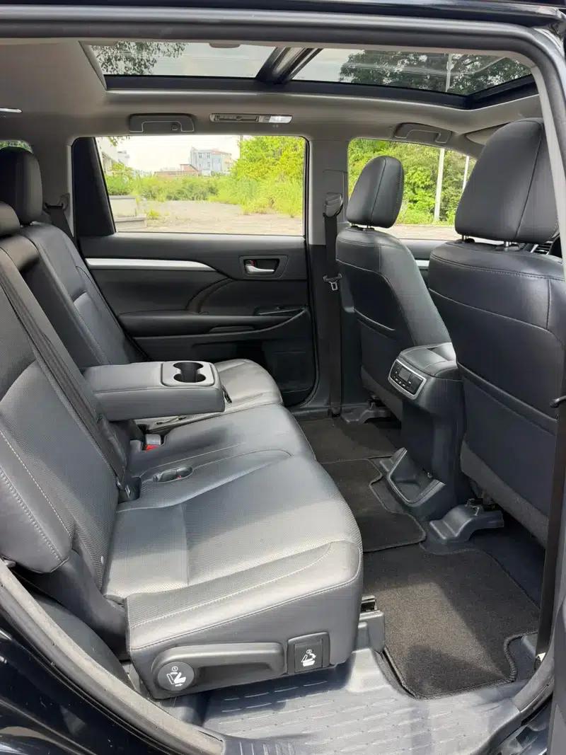 2015 Highlander 2.0T AWD Luxury 7-seater — миниатюра 9