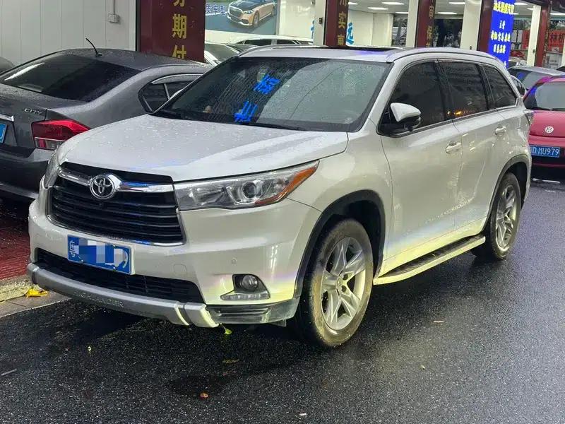 2017 Highlander 2.0T 2WD Luxury 7-seater — миниатюра 1