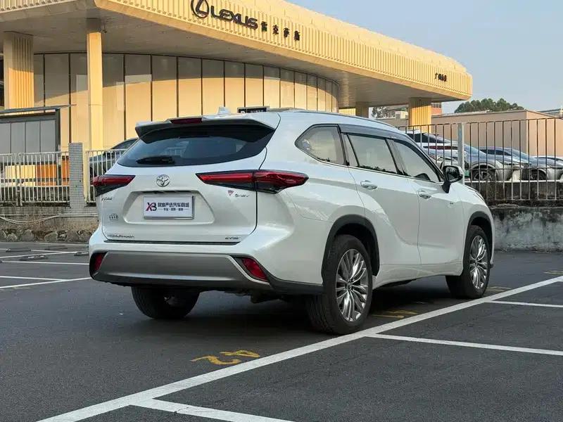 2024 Toyota Highlander Hybrid 2.5L AWD Luxury 7-Seater — миниатюра 7