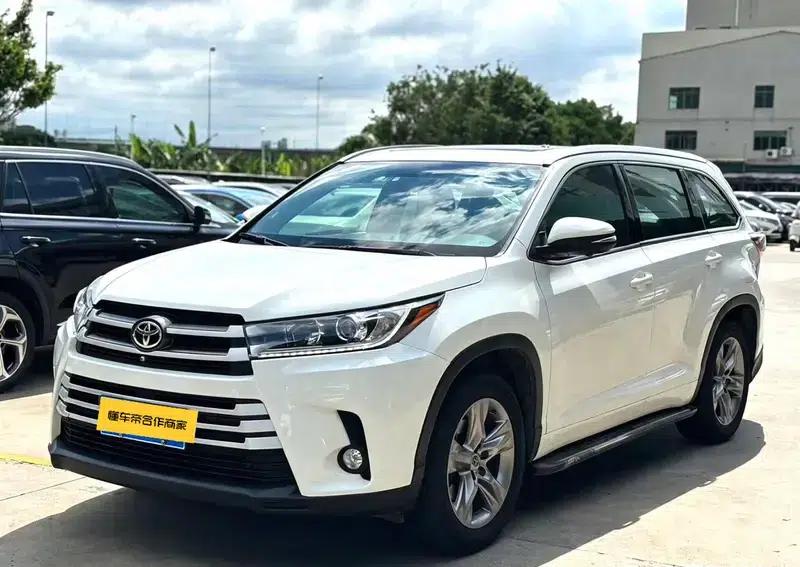 2015 Highlander 2.0T AWD Luxury 7-seater — миниатюра 1