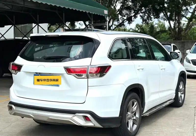 2015 Highlander 2.0T AWD Luxury 7-seater — миниатюра 6