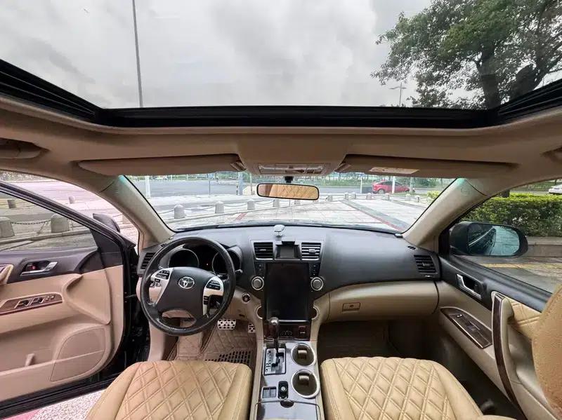 2013 Highlander 2.7L 2WD 7-seater Purple Gold Edition — миниатюра 24