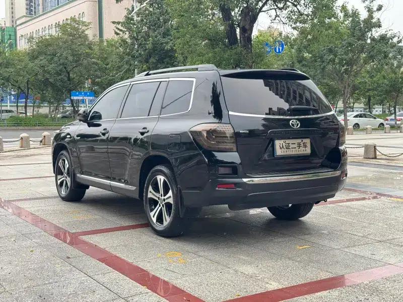 2013 Highlander 2.7L 2WD 7-seater Purple Gold Edition — миниатюра 5