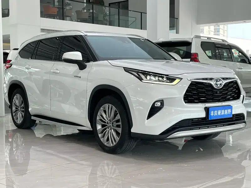 2022 Toyota Highlander Hybrid 2.5L AWD Supreme Edition 7-Seater — миниатюра 3