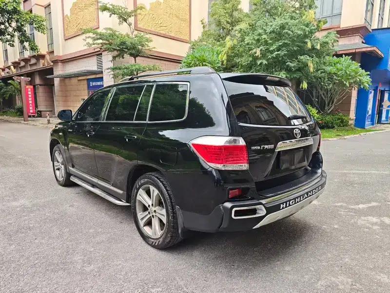 2013 Highlander 2.7L 2WD 7-seater Purple Gold Edition — миниатюра 4