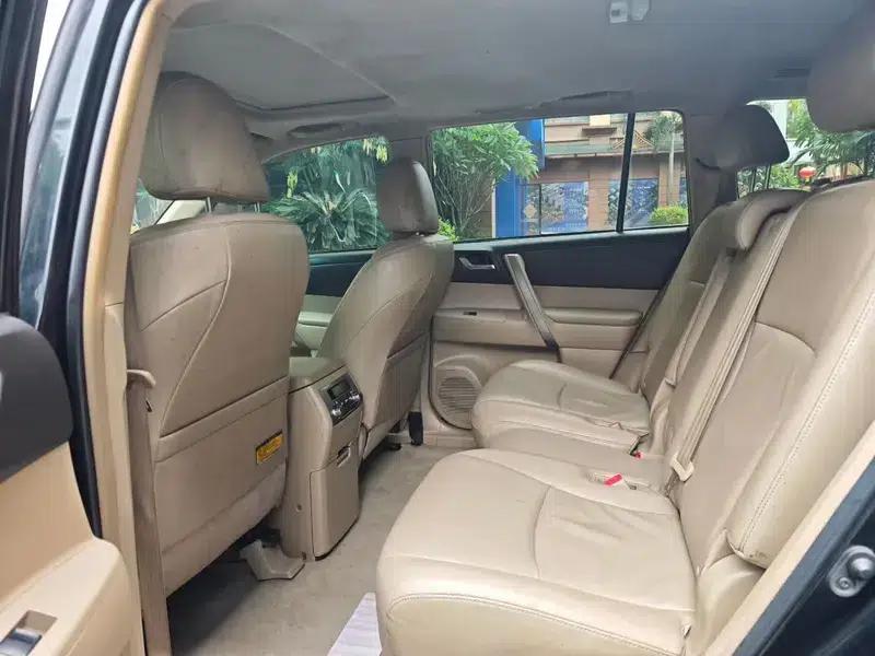 2013 Highlander 2.7L 2WD 7-seater Purple Gold Edition — миниатюра 9