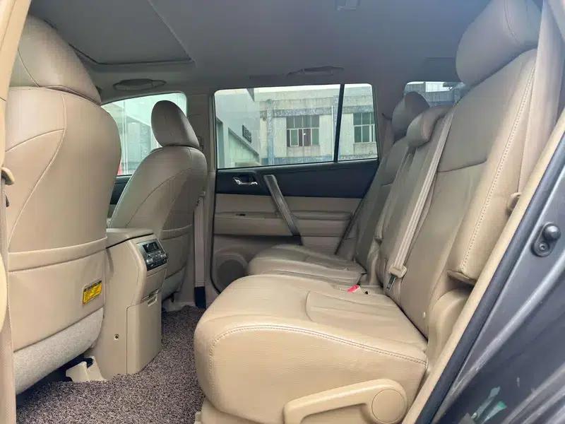 Highlander 2009 2.7L 2WD 7-seater Luxury Edition — миниатюра 13