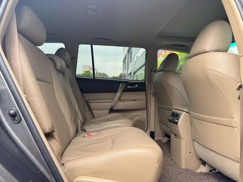 Highlander 2009 2.7L 2WD 7-seater Luxury Edition — миниатюра 10