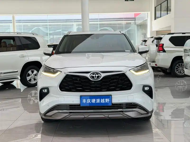 2022 Toyota Highlander 380T AWD Premium 7-seater — миниатюра 2