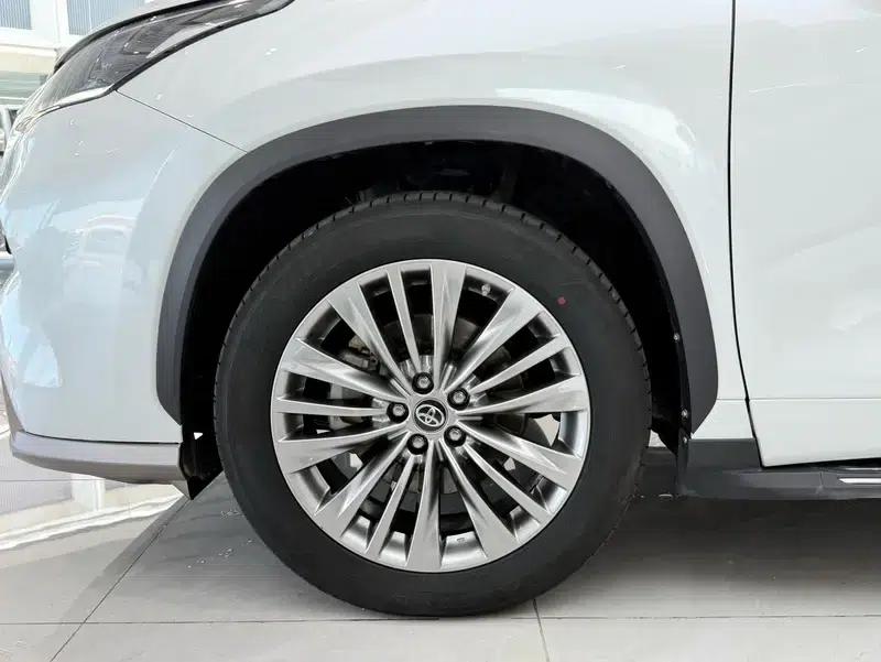 2022 Toyota Highlander 380T AWD Premium 7-seater — миниатюра 11