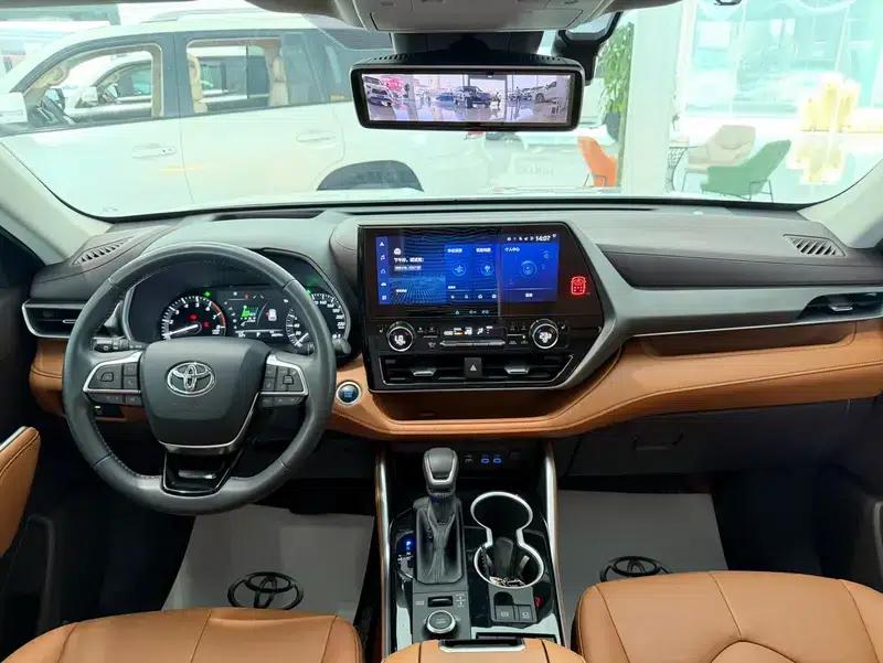 2022 Toyota Highlander 380T AWD Premium 7-seater — миниатюра 21