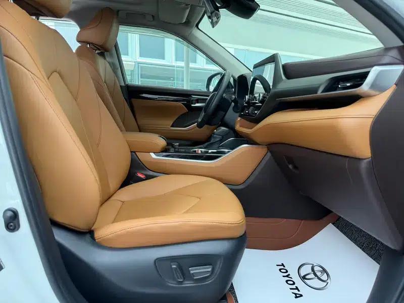 2022 Toyota Highlander 380T AWD Premium 7-seater — миниатюра 26