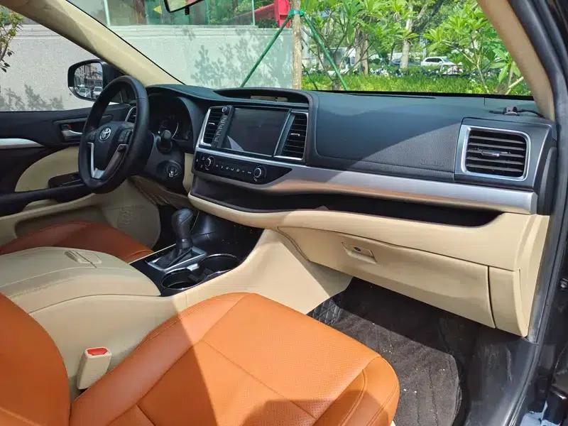 2018 Toyota Highlander 2.0T 2WD Elite Edition 5-seater (China VI Emission Standard) — миниатюра 16