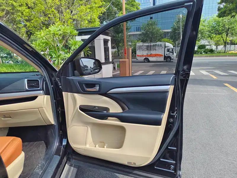 2018 Toyota Highlander 2.0T 2WD Elite Edition 5-seater (China VI Emission Standard) — миниатюра 21