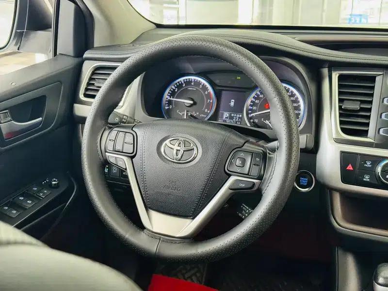 2017 Highlander 2.0T AWD Luxury 7-seater — миниатюра 15