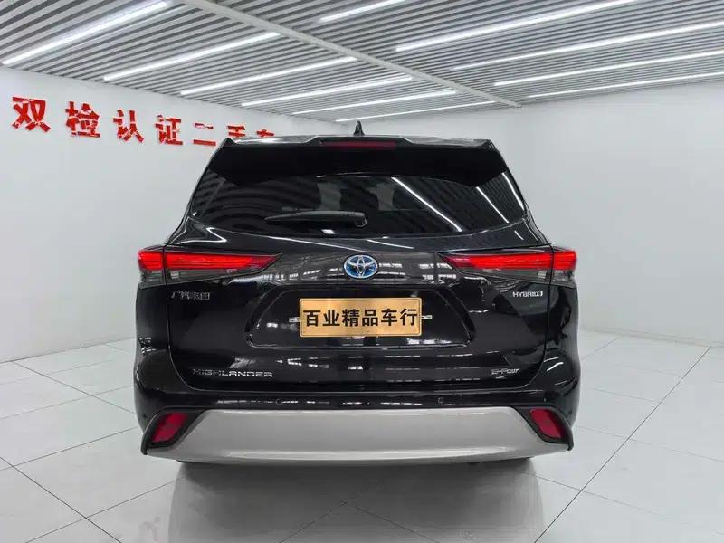 2022 Toyota Highlander Hybrid 2.5L AWD Premium 7-Seater — миниатюра 5