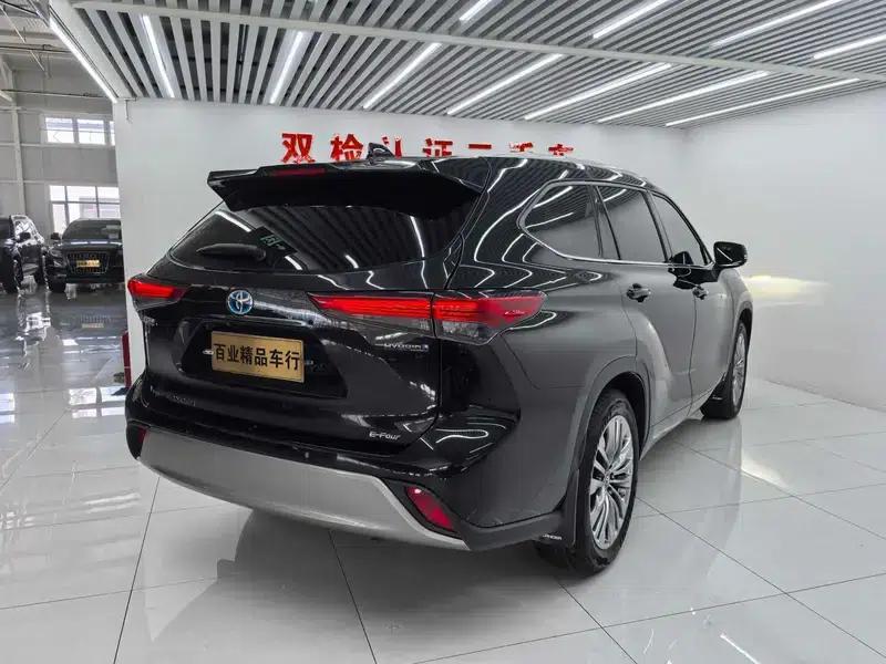 2022 Toyota Highlander Hybrid 2.5L AWD Premium 7-Seater — миниатюра 6