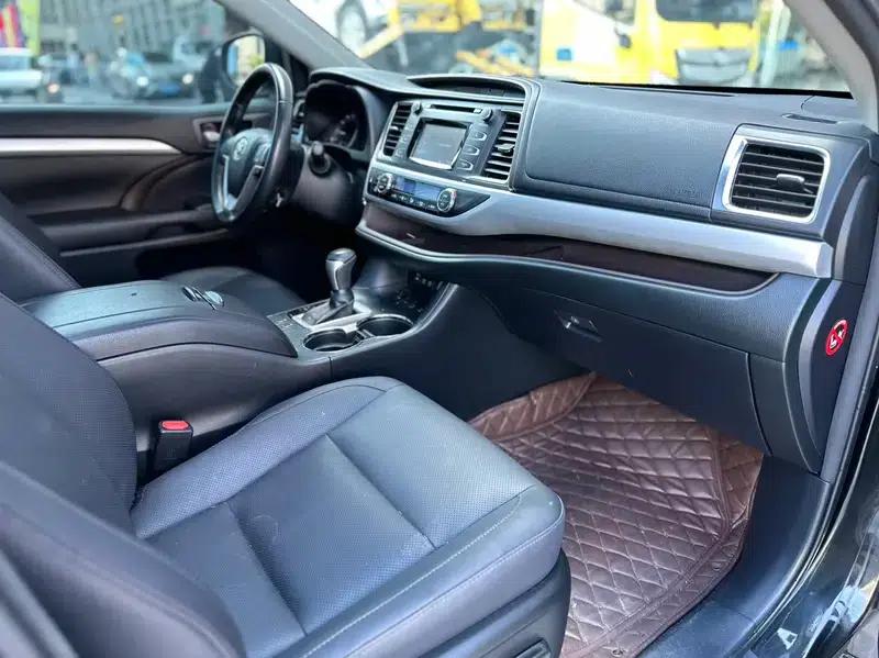 2018 Toyota Highlander 2.0T AWD Luxury 7-seater (China VI Emission Standard) — миниатюра 17