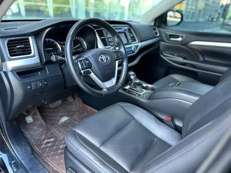 2018 Toyota Highlander 2.0T AWD Luxury 7-seater (China VI Emission Standard) — миниатюра 23