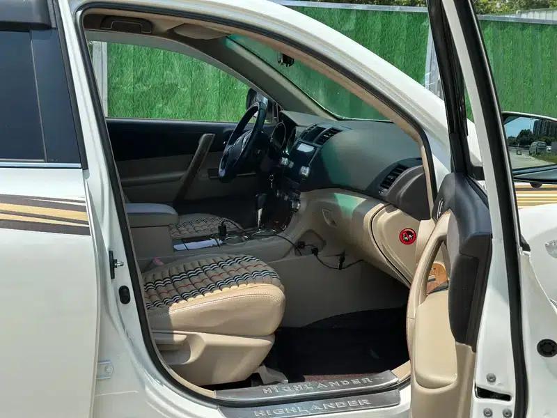 2013 Highlander 2.7L 2WD 5-seater Purple Gold Edition — миниатюра 7