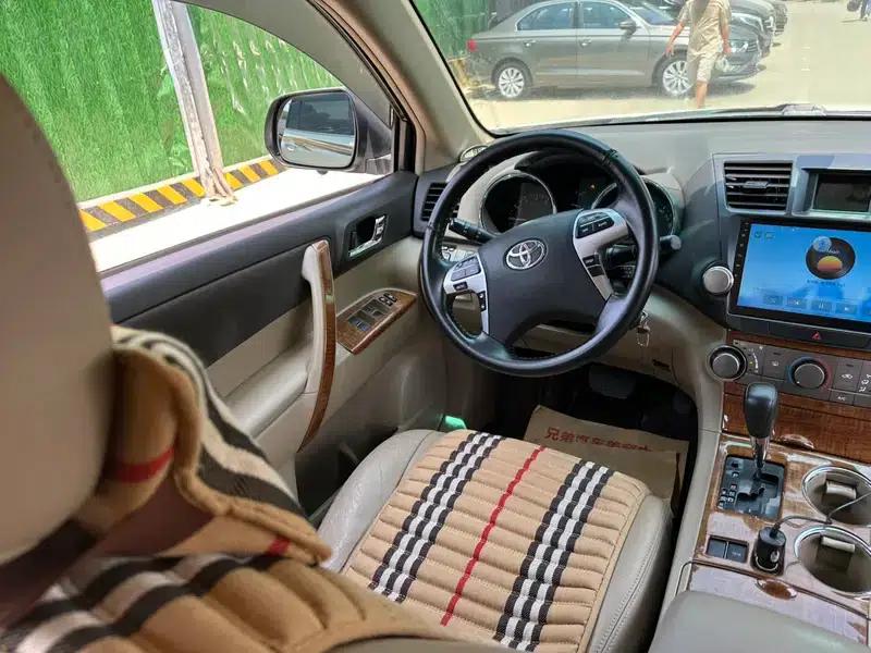 2013 Highlander 2.7L 2WD 5-seater Purple Gold Edition — миниатюра 9