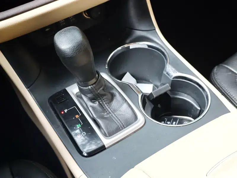 2018 Toyota Highlander 2.0T 2WD Elite Edition 5-seater (China VI Emission Standard) — миниатюра 12