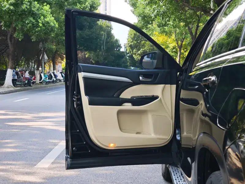 2018 Toyota Highlander 2.0T 2WD Elite Edition 5-seater (China VI Emission Standard) — миниатюра 15