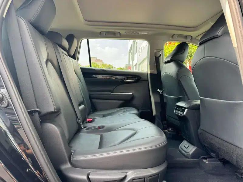 2022 Toyota Highlander 380T AWD Luxury 7-seater — миниатюра 9