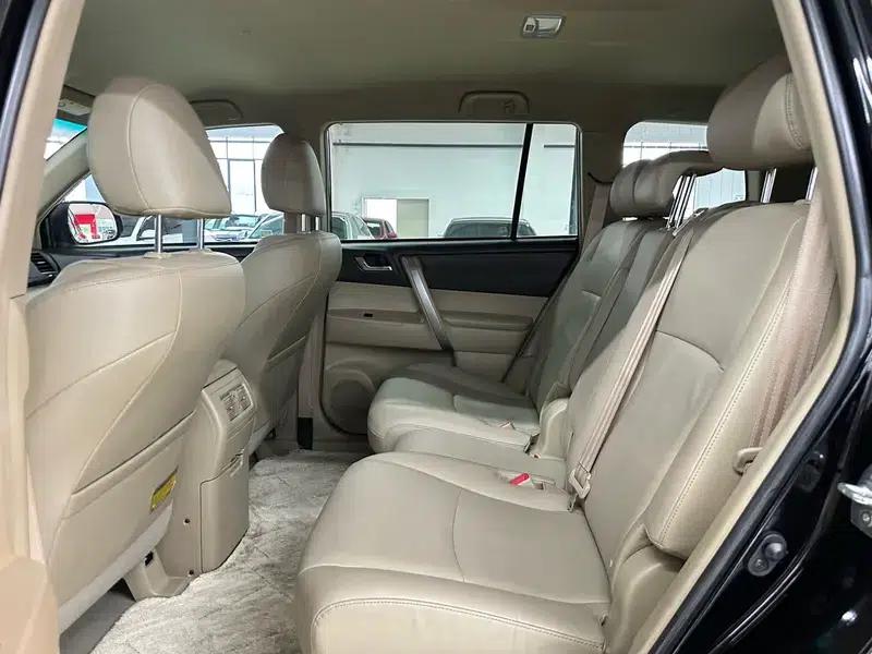 2012 Highlander 2.7L 2WD 5-seater Sport Edition — миниатюра 9