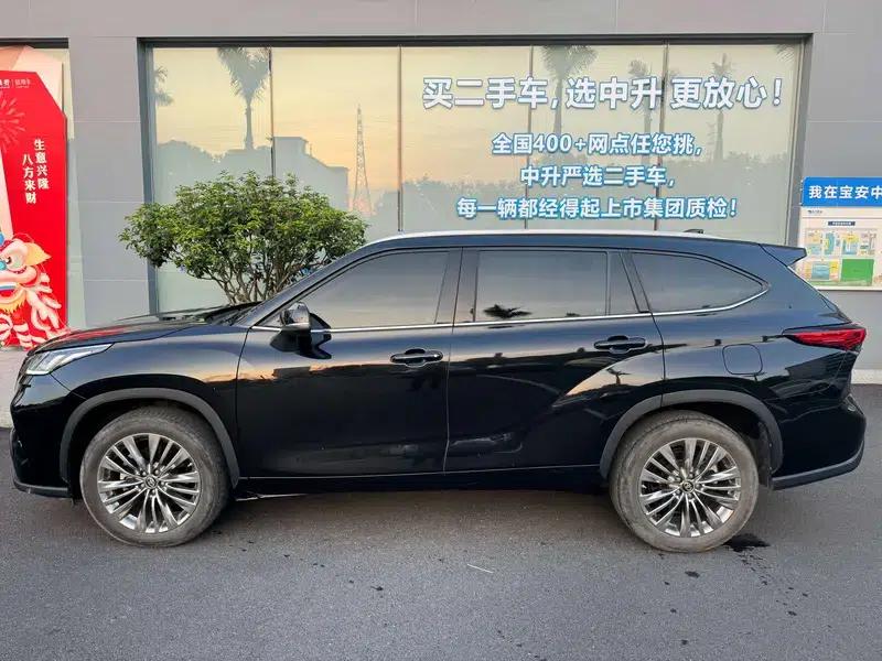 2022 Toyota Highlander 380T AWD Luxury 7-seater — миниатюра 3