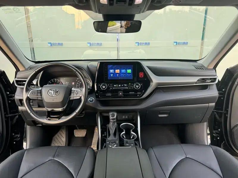 2022 Toyota Highlander 380T AWD Luxury 7-seater — миниатюра 6