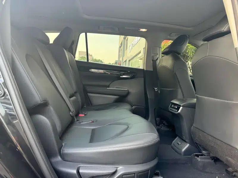 2022 Toyota Highlander 380T AWD Luxury 7-seater — миниатюра 9