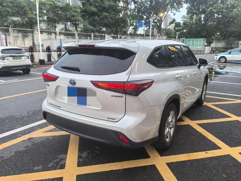 2022 Toyota Highlander Hybrid 2.5L AWD Elite 7-Seater — миниатюра 6