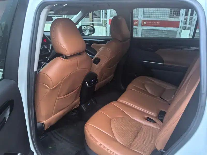 2022 Toyota Highlander Hybrid 2.5L AWD Elite 7-Seater — миниатюра 9