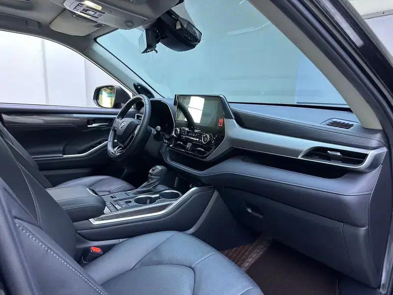 2022 Toyota Highlander Hybrid 2.5L AWD Supreme Edition 7-Seater — миниатюра 11
