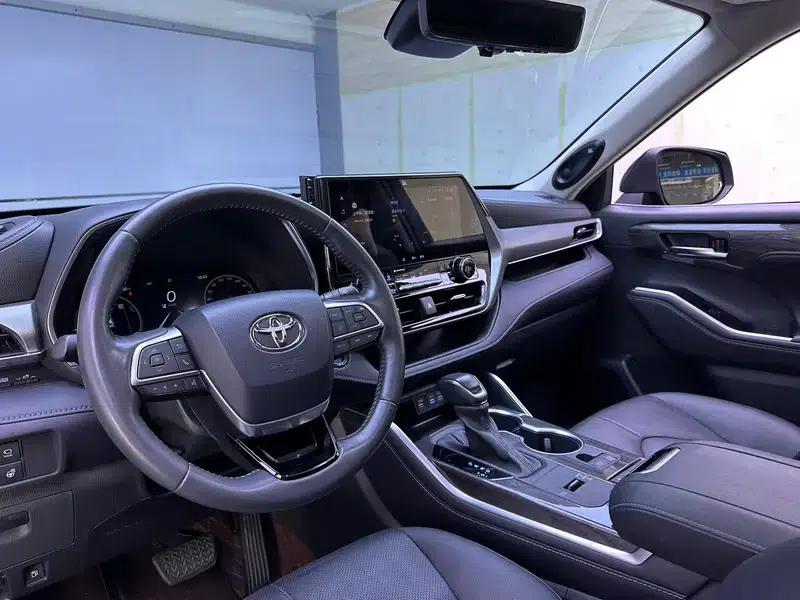 2022 Toyota Highlander Hybrid 2.5L AWD Supreme Edition 7-Seater — миниатюра 8