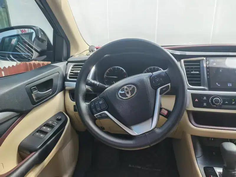 2015 Highlander 2.0T AWD Elite Edition 7-seater — миниатюра 8