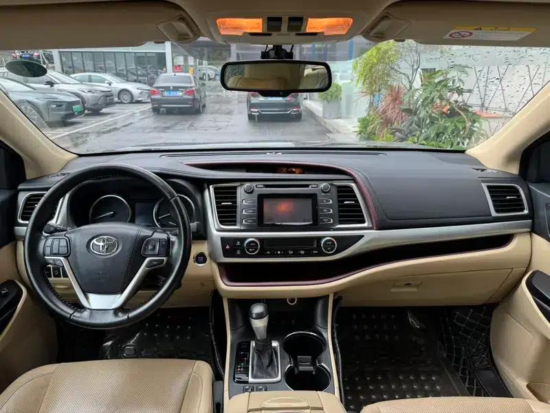 2017 Highlander 2.0T AWD Luxury 7-seater — миниатюра 6