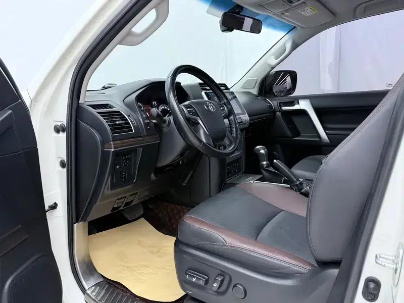 2019 Prado 3.5L Automatic TX-L Premium Edition with Rear-mounted Spare Tire — миниатюра 16