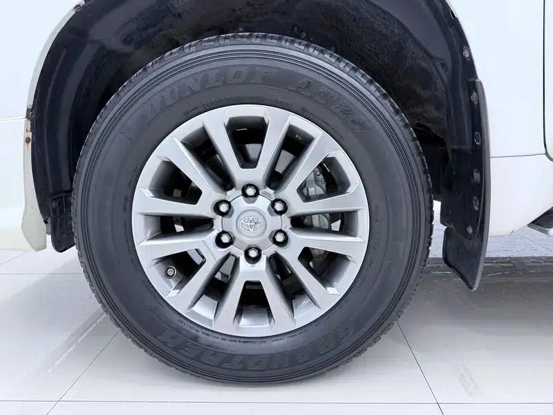 2019 Prado 3.5L Automatic TX-L Premium Edition with Rear-mounted Spare Tire — миниатюра 10