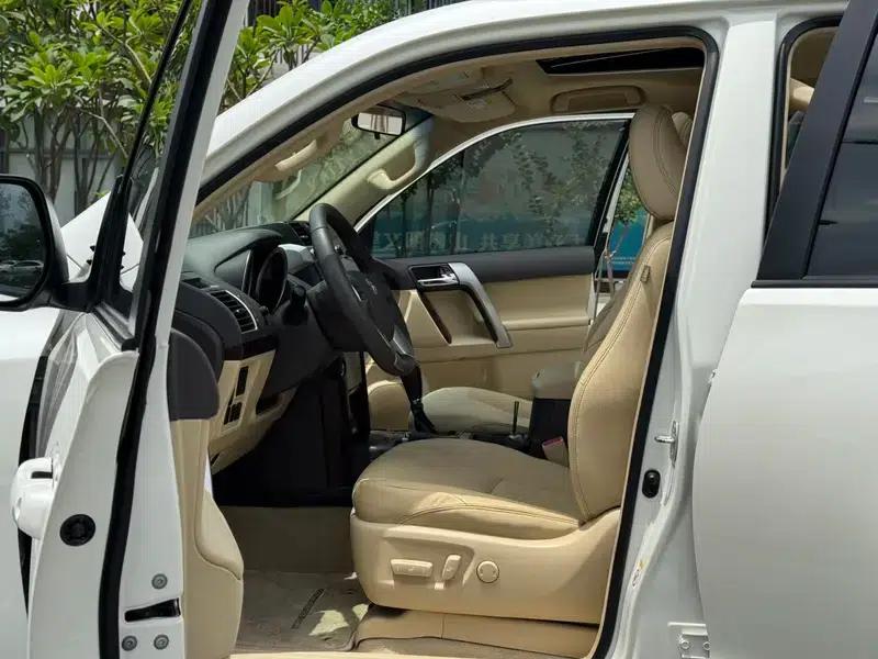 2016 Prado 3.5L Automatic TX — миниатюра 16