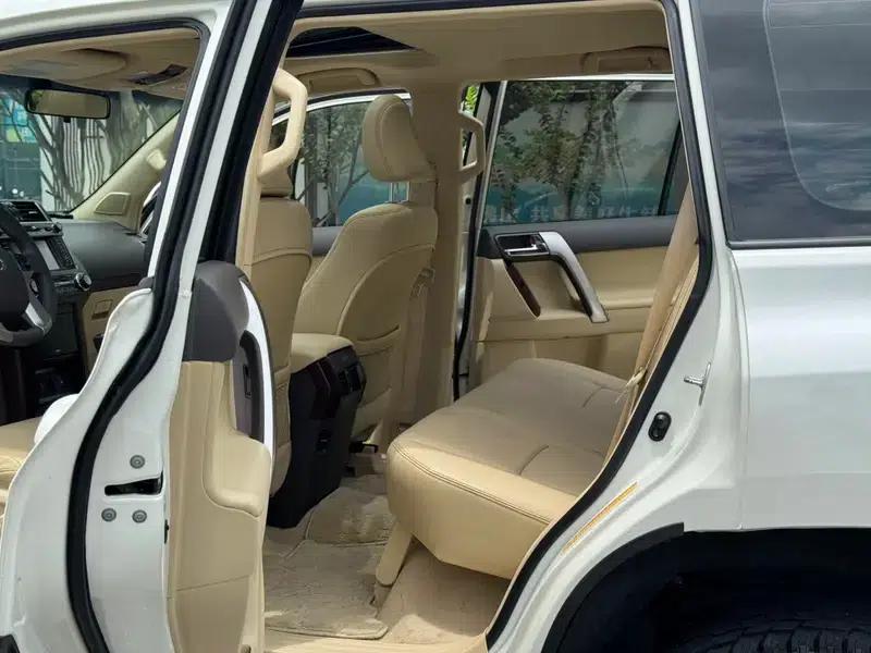 2016 Prado 3.5L Automatic TX — миниатюра 17