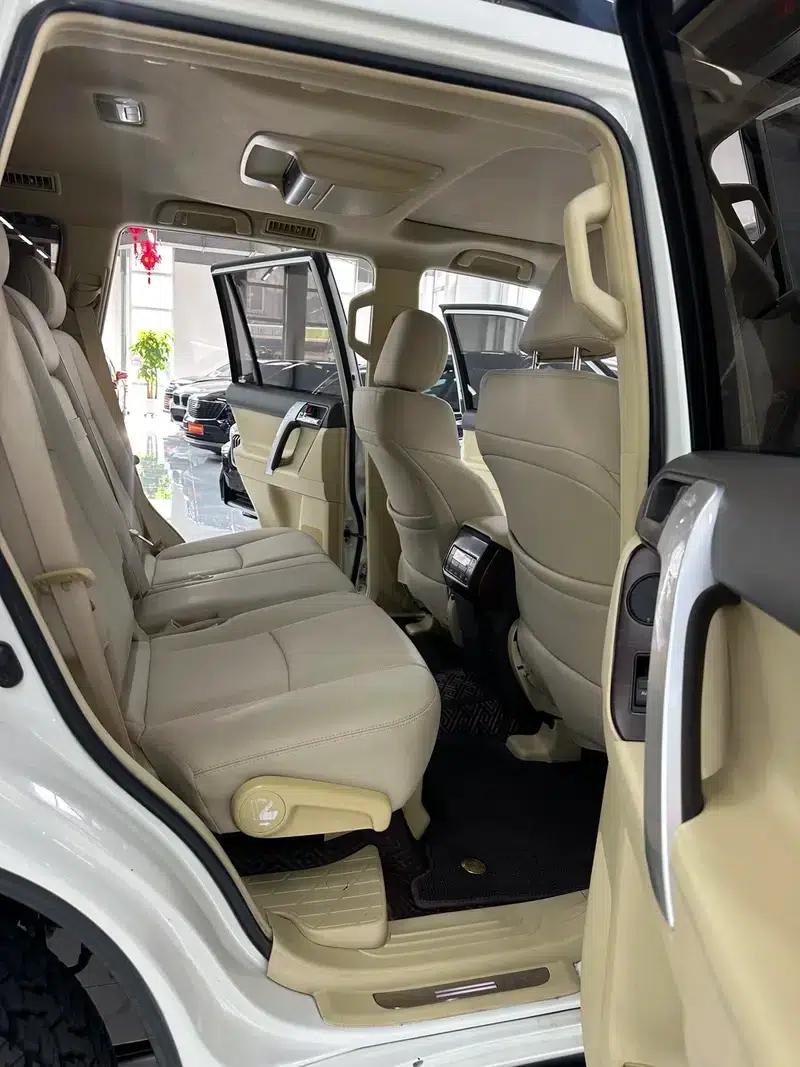 2016 Prado 3.5L Automatic VX NAVI — миниатюра 30