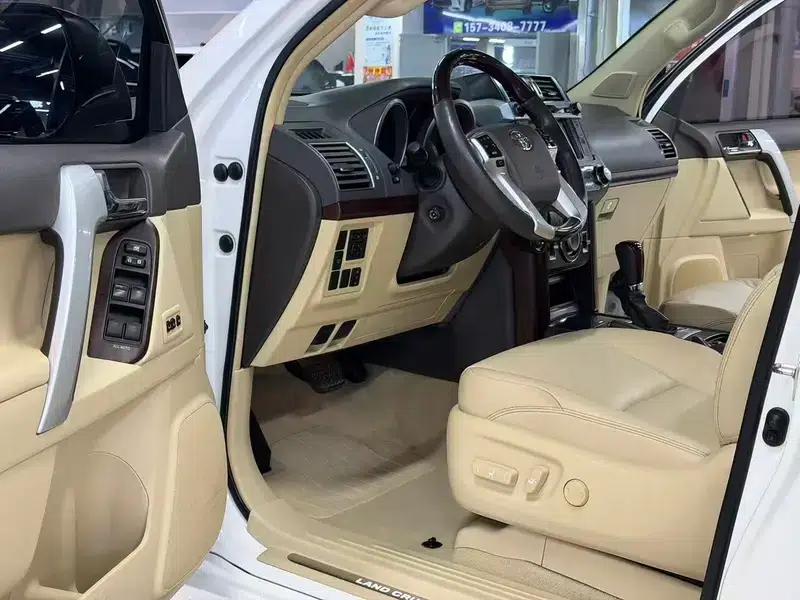 2014 Prado 4.0L Automatic VX — миниатюра 15