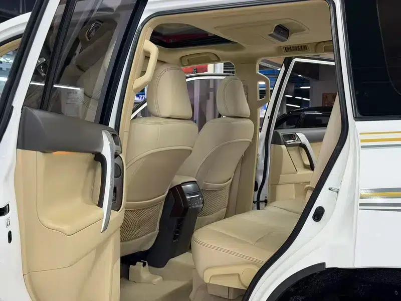 2014 Prado 4.0L Automatic VX — миниатюра 16