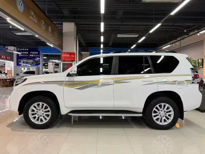 2014 Prado 4.0L Automatic VX — миниатюра 4
